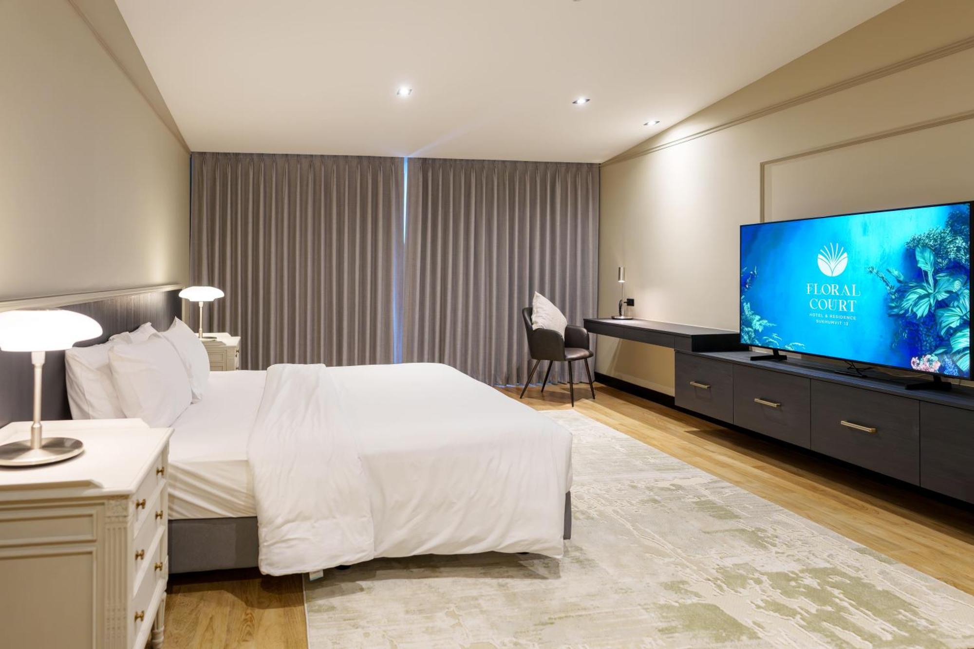 Floral Court & Sukhumvit 13 מלון 4*